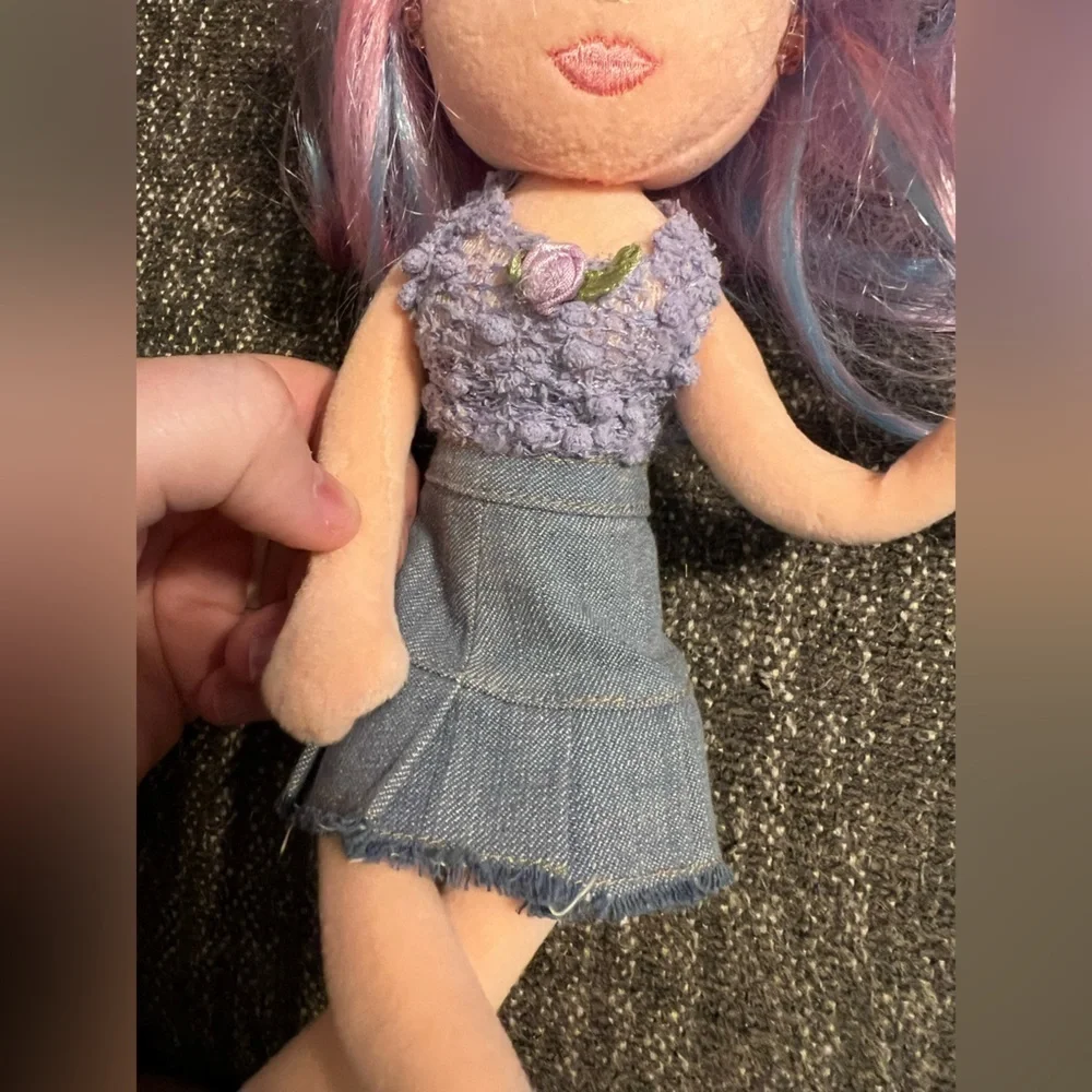 2008 TY Girlz Lovable Lilly Pink/Blue Hair Poseable Plush Doll